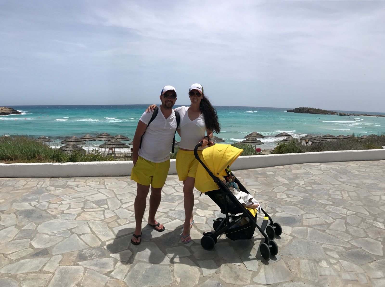 Актер &quot;Дизель Шоу&quot; Александр Бережок отдохнул с семьей на Кипре